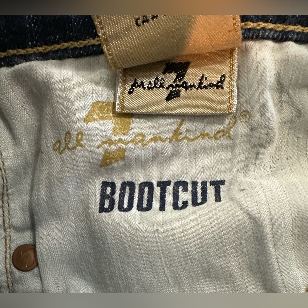 7 For All Mankind Bootcut Jeans in Duchess Wash - Picture 9 of 11